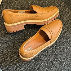 Toms Cara Penny Loafer